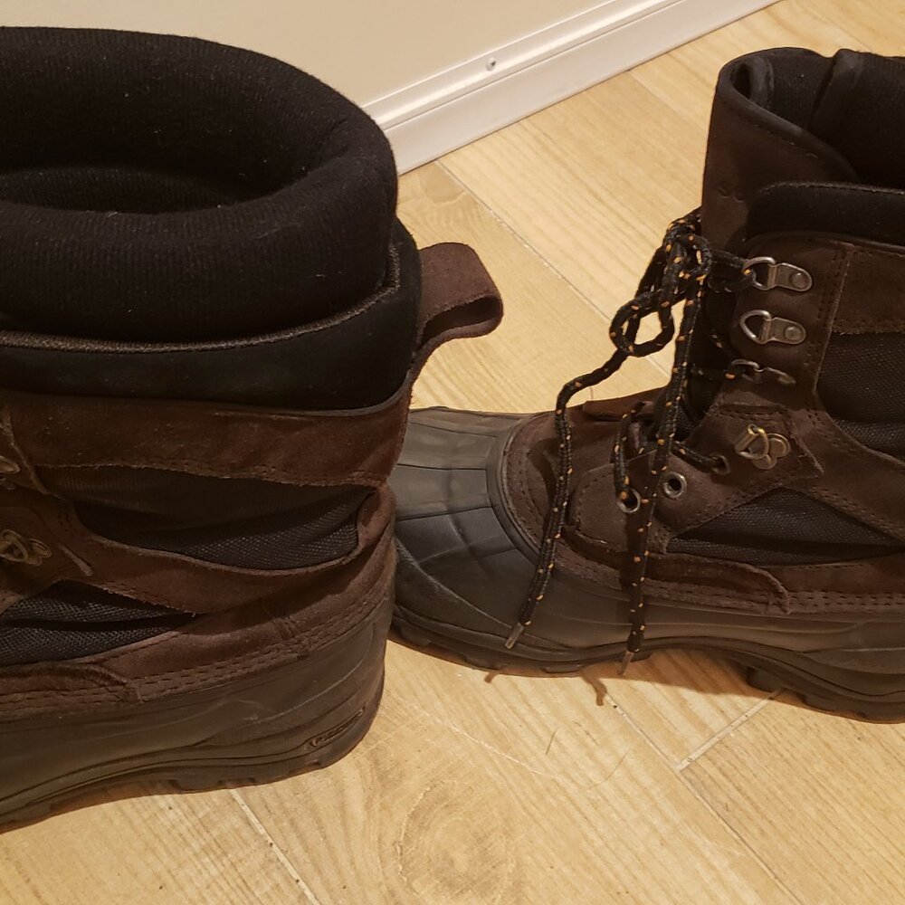 WOMEN'S SIZE 11 DARK BROWN/BLACK LACROSSE WINTER BOOTS (BARELY WORN)